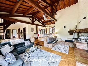 maison-villa à la vente -   31490  LEGUEVIN, surface 161 m2 vente maison-villa - APR746903